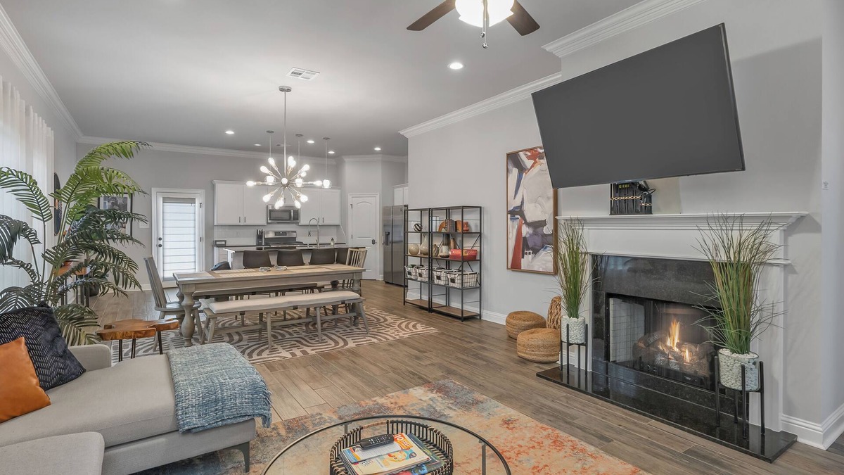 Broadmoor House | Luxe, Central, & Contemporary - A Modern Utopia!nTv in each room.