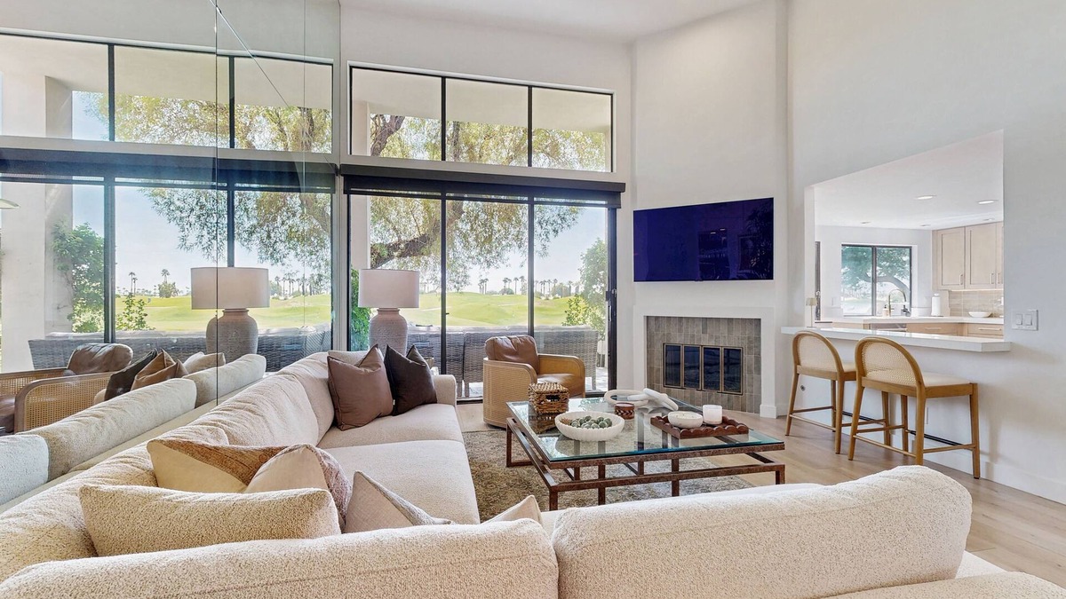 La Quinta Condo | Luxe Condo in PGA West w/grill, patio, shared pool & hot tub-close to Coachella