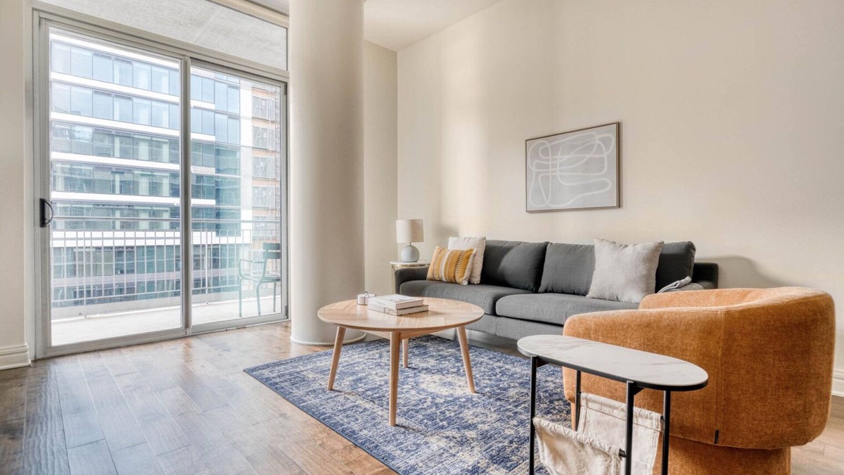 Waller Creek District Apartment | Luxe Downtown Austin 1BR w/Gym, Pool & W/D, nr Rainey St, by Blueground