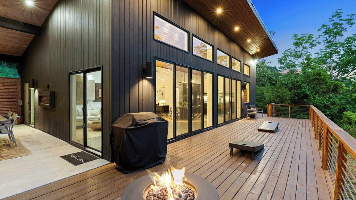 Weaverville House | Luxe Dual Retreats 6BR Sleeps 16 Hydro Pool + Hot Tubs + Cold Plunge