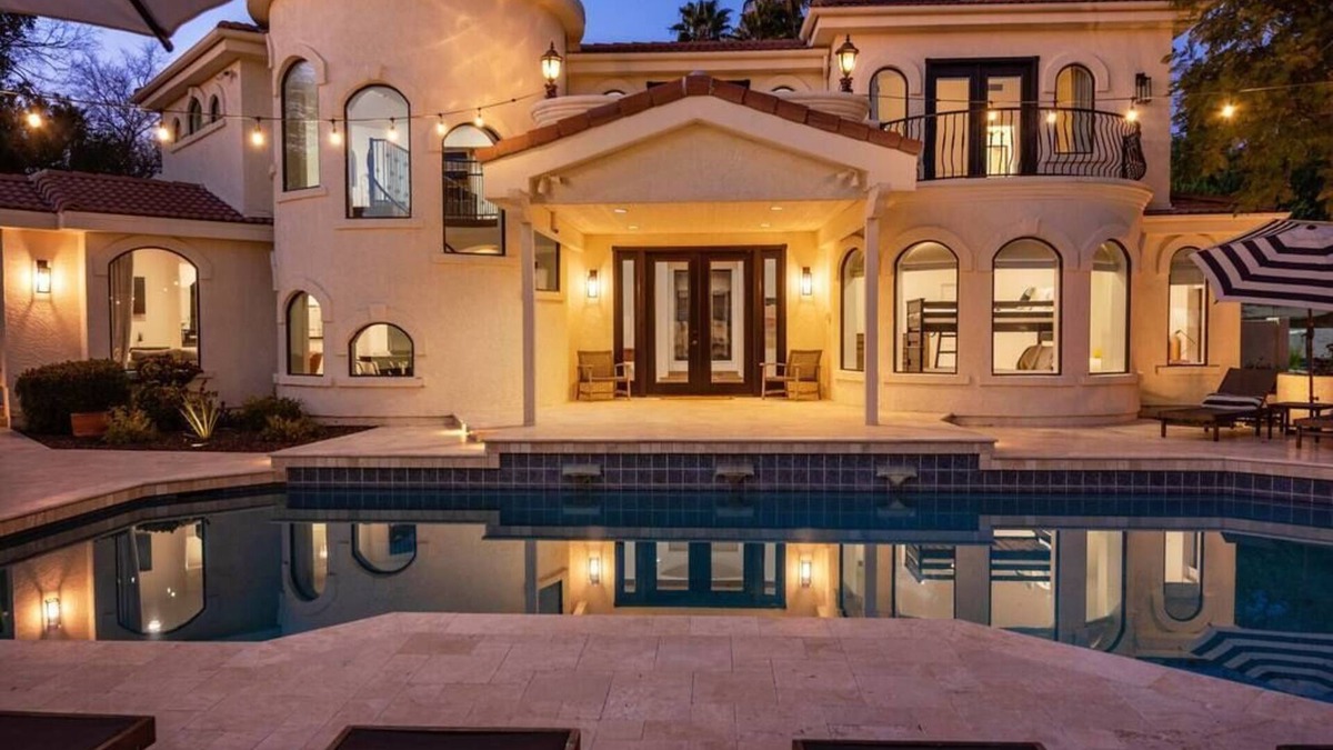 Scottsdale Foothills House | LUXE Estate|Pool House|Pool|Game