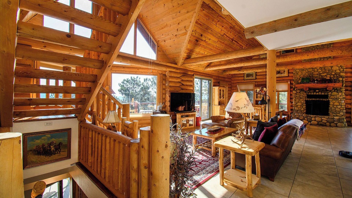 Pine Cabin | Luxe Log Home+Views+Hot Tub+Fire Pit+Open Air Game Room + Red Rocks