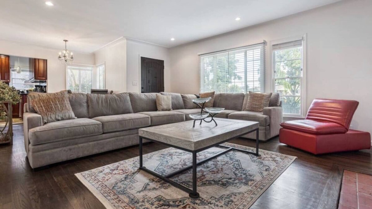 Old Town House | Luxe Monthly Rental in Torrance near Beaches