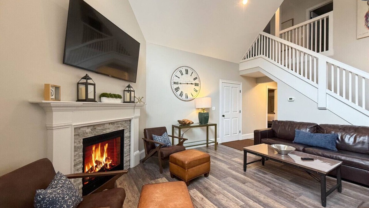 Cranmore Birches Villa | Luxe Mountain Home | River, Cranmore and Downtown!