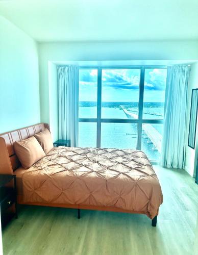 Fort Myers River District Apartment | Luxe Penthouse Waterfront Loft