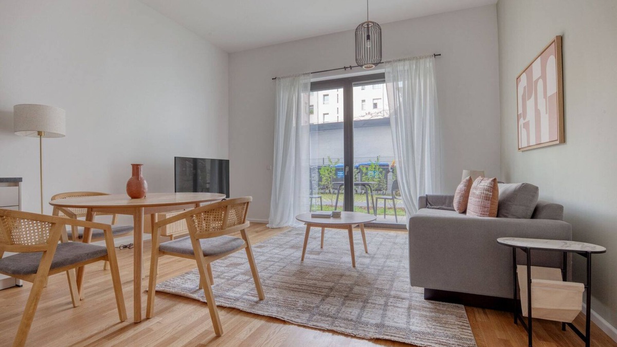 Gesundbrunnen Apartment | Luxe Prenzlauer Berg 2BR, Fully Equipped & Furnished, by Blueground