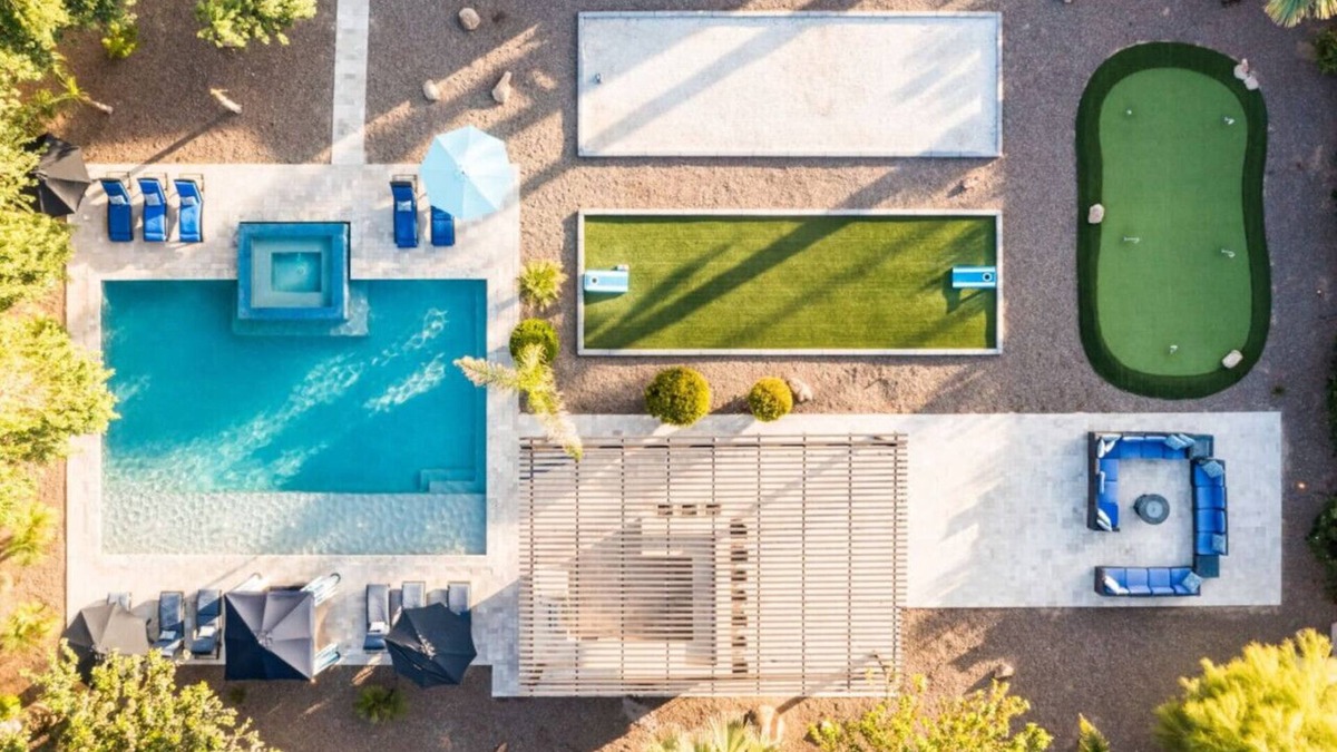 Alhambra House | Luxe Private Retreat - The Sun Valley Estate