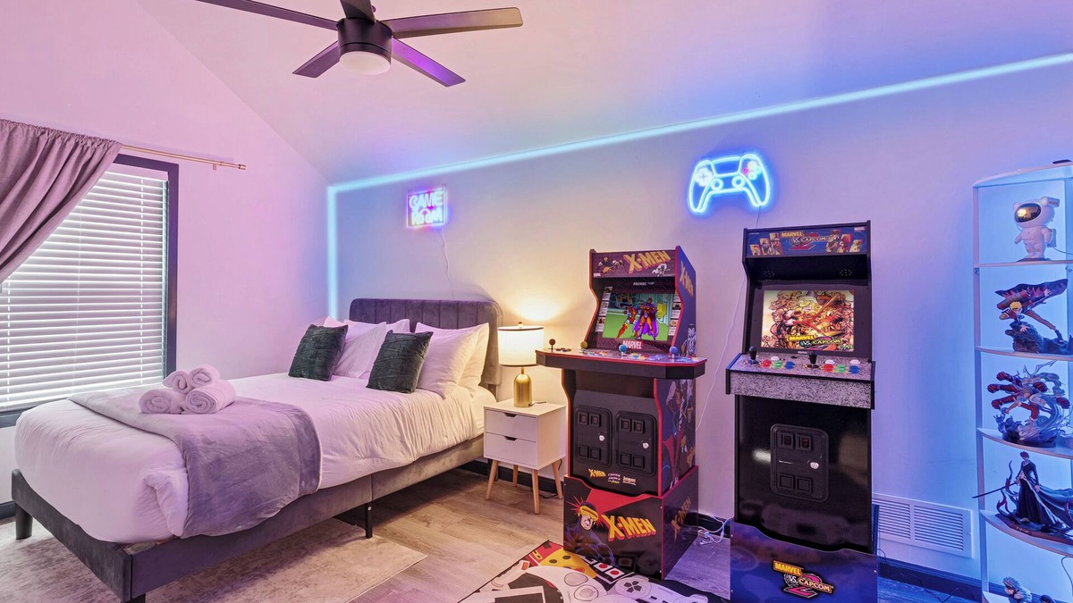 Pittsburgh House | Luxe Retreat with Arcades + Board Games in downtown Atlanta