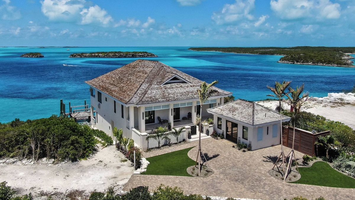 Staniel Cay Villa | LUXE-Upper or Lower Level with private entrance-contact host for availability