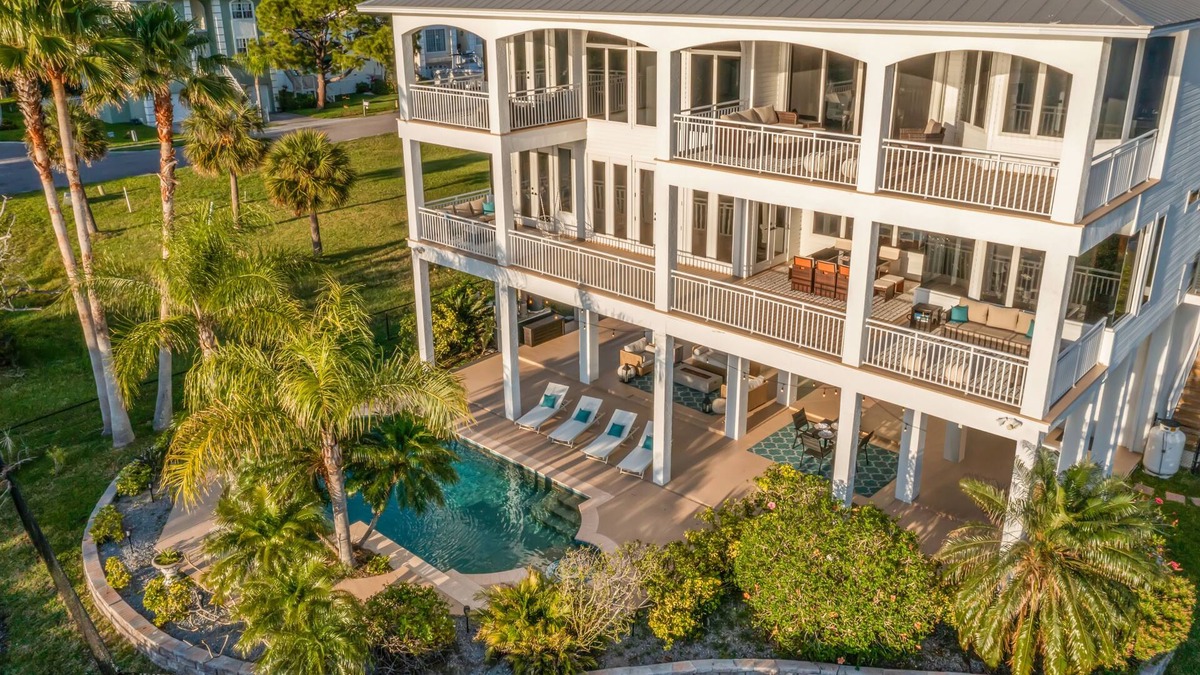 Tarpon Springs Villa | Luxe Waterfront Home w/Pool★Elevator★Gulf Access