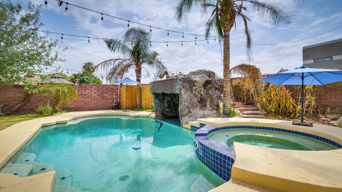 Yuma Cottage | Luxe Yuma Home With Private Pool!