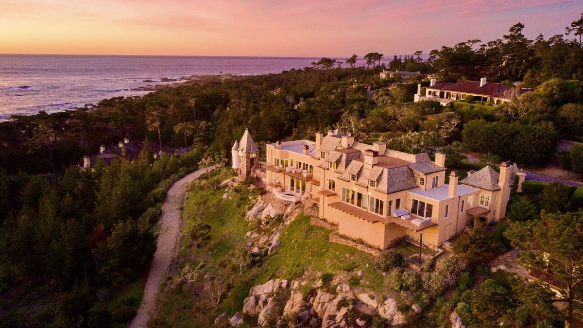 Pebble Beach House | Luxe1 panoramic Pebble Estate