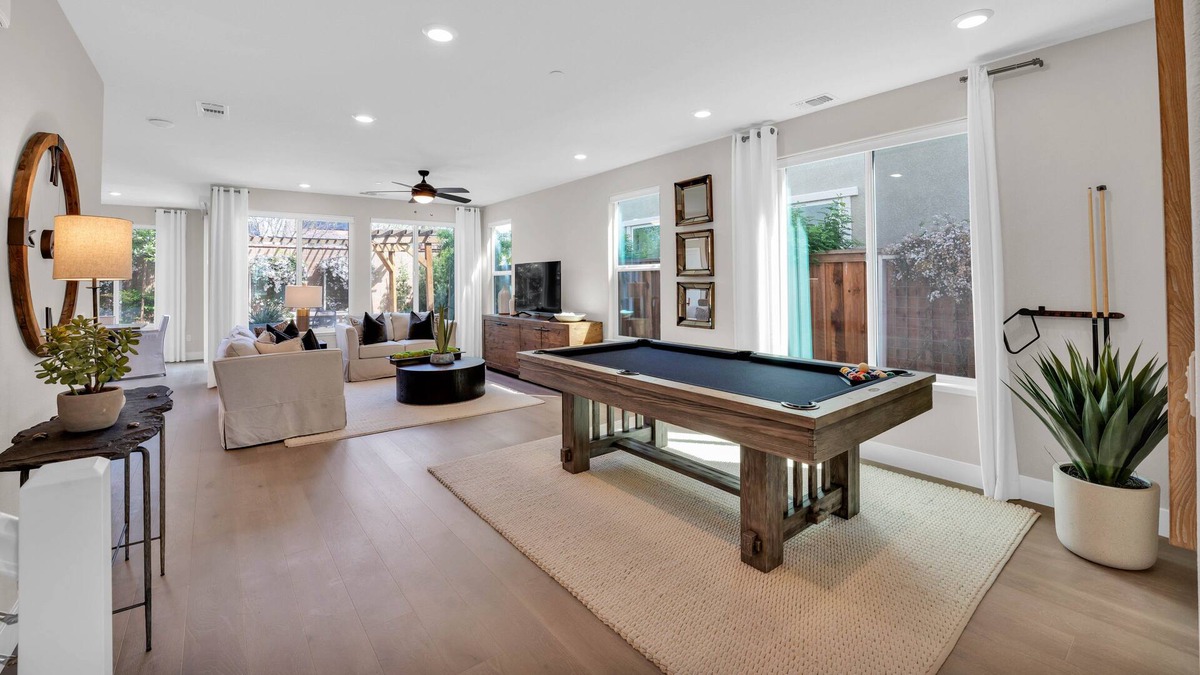 Brentwood House | LuxeAM2: Modern 4BR, Brand New, Pool Table LUXURY