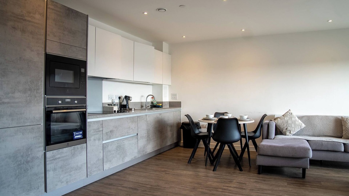 Gascoigne Apartment | Luxora - luxury 2 bedroom property