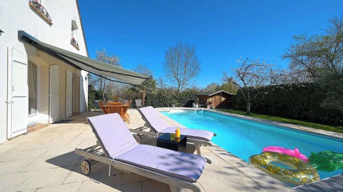 Medan Villa | Luxueuse Villa avec piscine chauffee