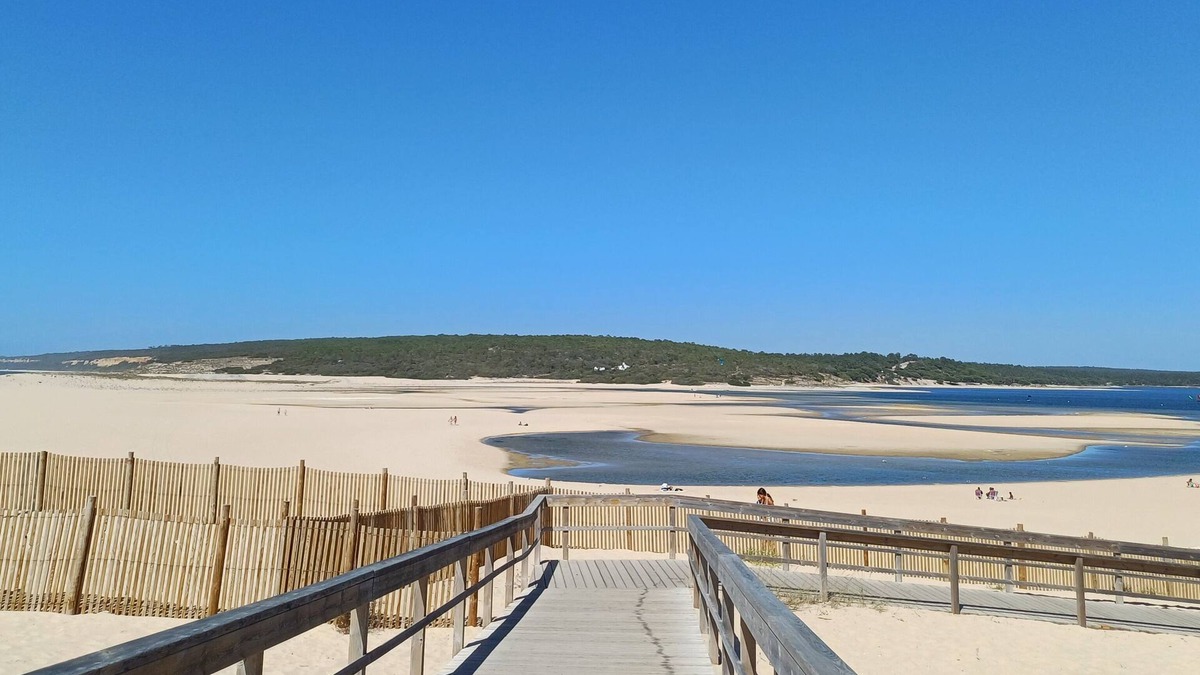 Lagoa de Albufeira House | Luxuosa Casa de Praia a 40 Minutos de Lisboa