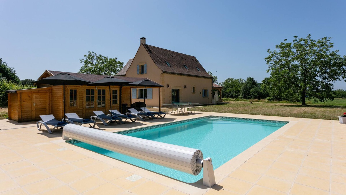 Saint-Crepin-et-Carlucet House | Luxury 3 Bed Home with Heated Swimming Pool, Brand New Air Con and Boules Pitch