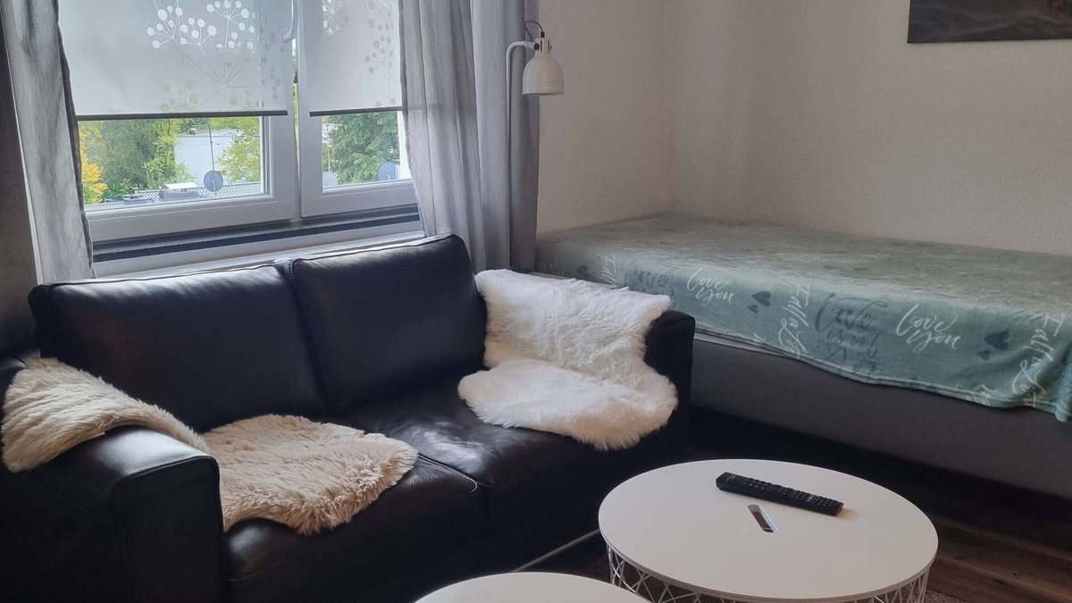 Solingen Apartment | Luxuriöse großzügige Wohnung mit zwei Schlafzimmer