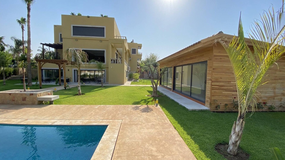 Ouled Tayeb Villa | Luxurious 10 bedroom villa with swimming pool.