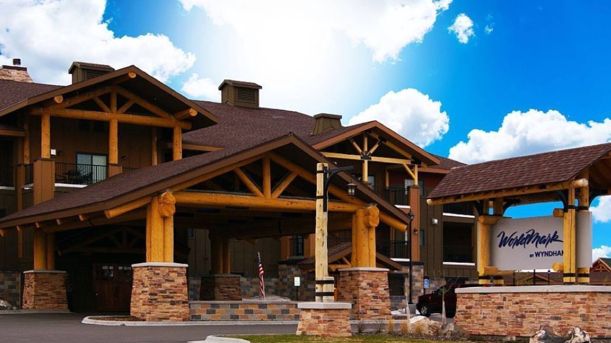 West Yellowstone Condo | Luxurious 2 bedroom twin condo at entrance to Yellowstone NP