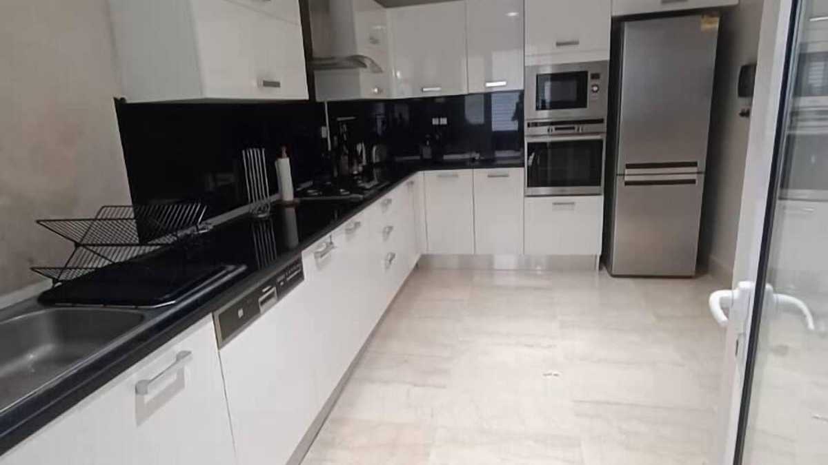 Sidi Daoud Apartment | Luxurious 2-Bed Apartment in Sidi Daoud, Marsa