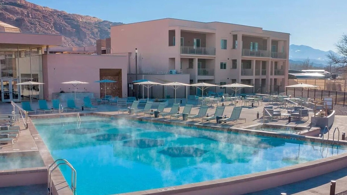 Moab Condo | Luxurious 2-bedroom condo with pool, fitness room, WiFi in Magical Moab