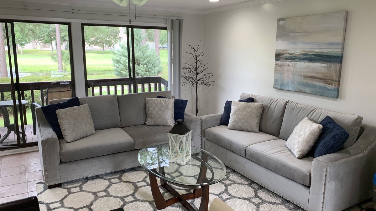 Diamondhead Condo | Luxurious 2-Bedroom Condo with Golf Course View - Unforgettable Getaway!
