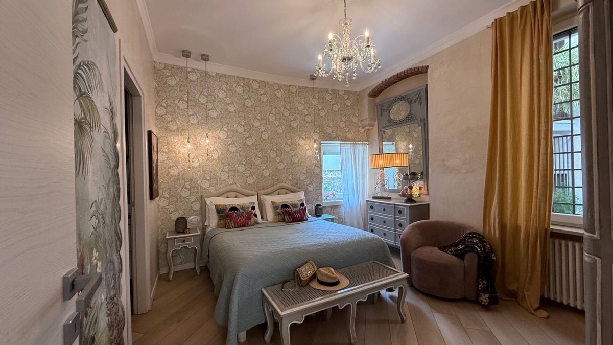 Borgo Trento Apartment | Luxurious 2 bedrooms, 2 bathrooms with view and beautiful terrace (no ZTL)
