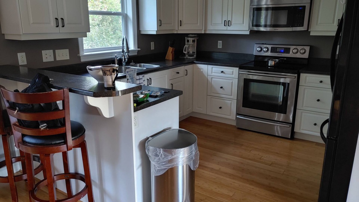 Fall River House | Luxurious 2 bedrooms with Bathroom