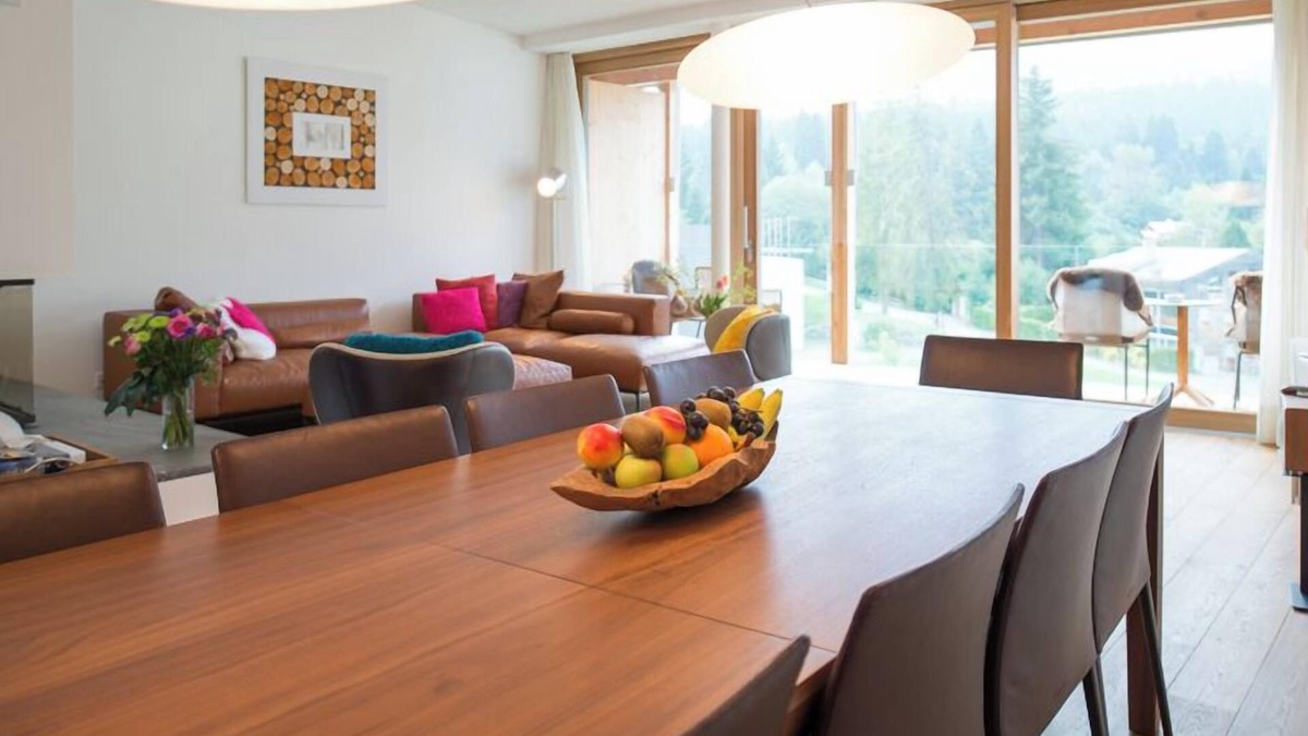 Flims Apartment | Luxurious 209m2 duplex apartment with 4 bedrooms available for max. 10 persons.
