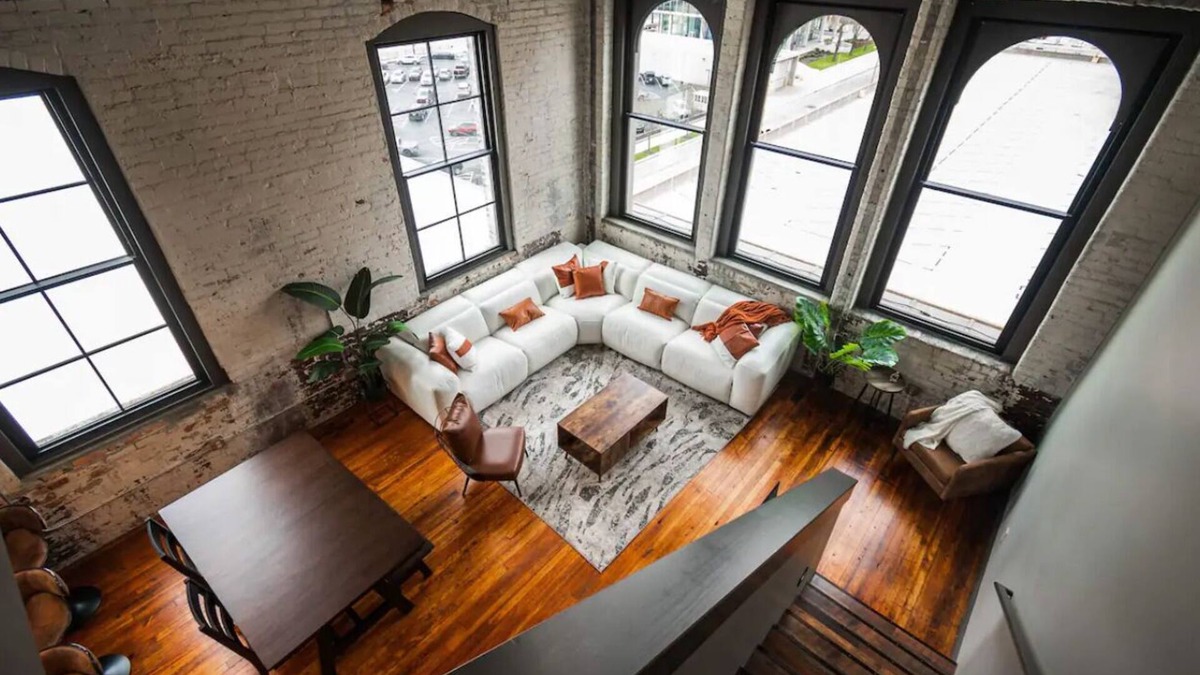 Downtown Toledo Apartment | Luxurious 3-bedroom Loft with amazing views, in Downtown Toledo