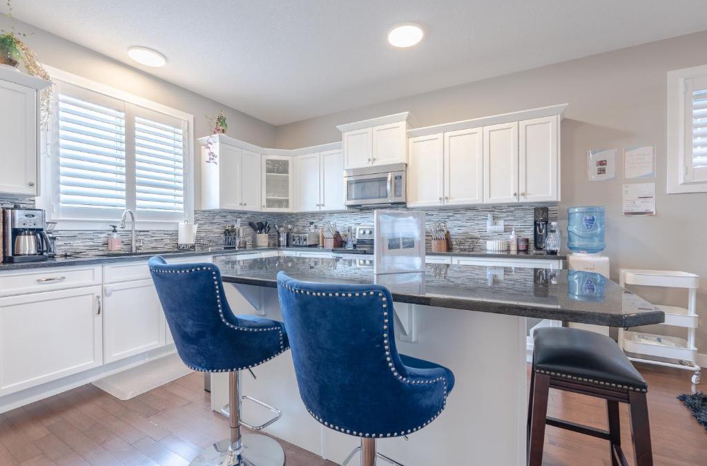 Cochrane House | Luxurious 3-Bedrooms with Office & Media Room