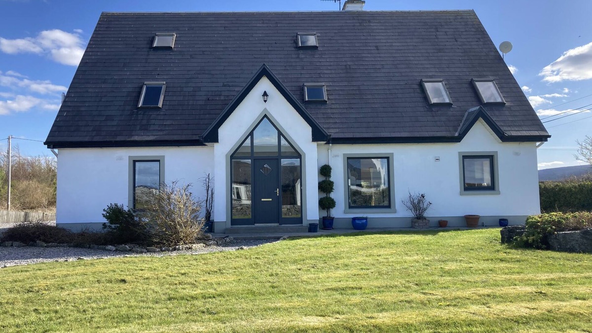 Burren House | Luxurious 3250sq Ft Home Overlooking Galway Bay & the Burren with WiFi