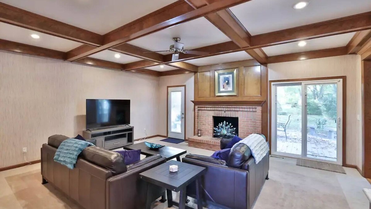 Loveland House | Luxurious 4BR Dream Home in the Heart of Loveland!