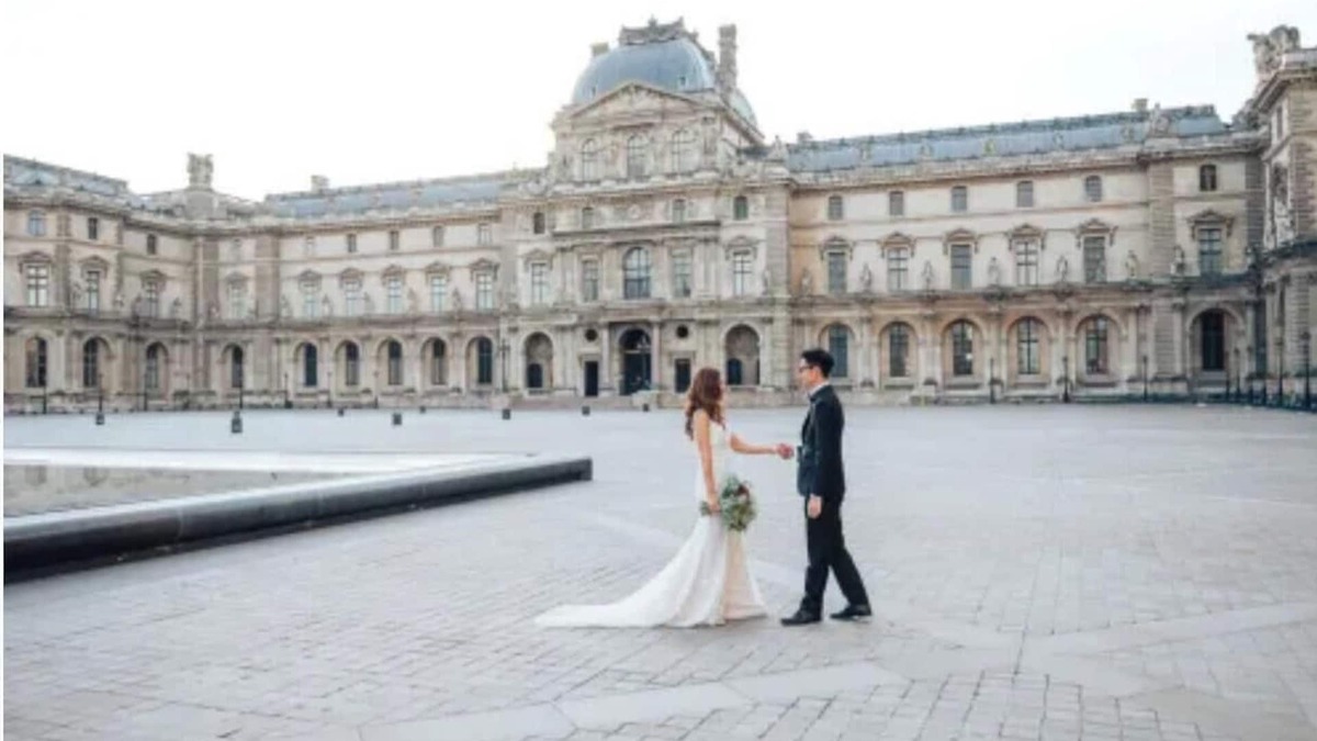 Paris City Center Apartment | Luxurious 5 bedroom Apartment in Louvre for 12
