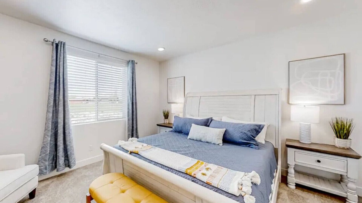 Sweetwater House | Luxurious 6-Bedroom Retreat Near Bear Lake – Sleeps 23, Modern Amenities, Year-Round Adventures!