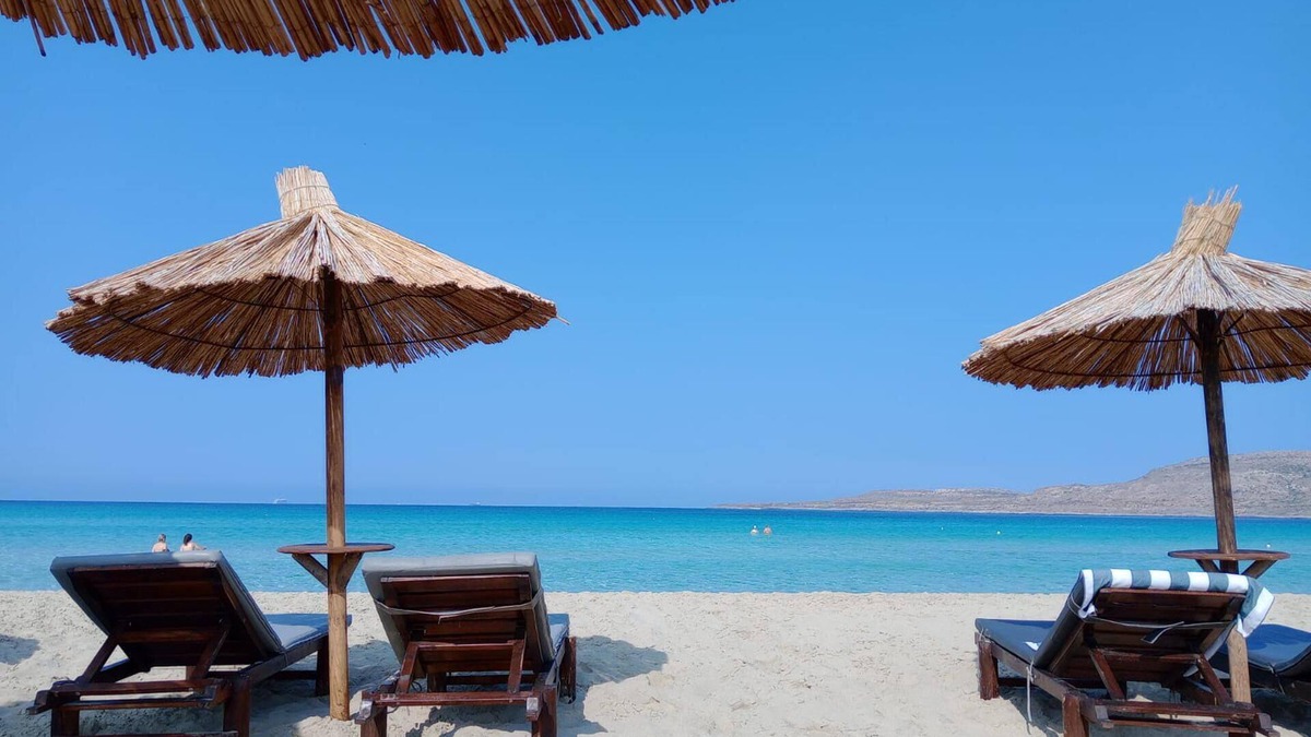 Chalcis Villa | Luxurious 6 Bedroom Villa In a Great Location