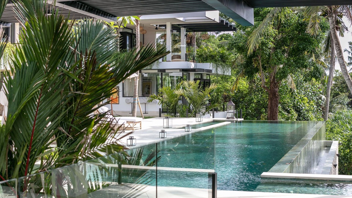 Abiansemal Villa | Luxurious 7-bedroom Designer Villa near Canggu