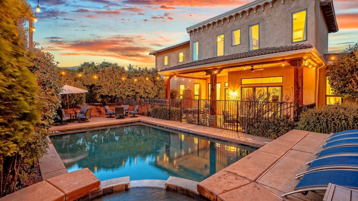Oak Creek House | Luxurious 7BR Sedona Estate | Private Pool & Spa | Panoramic Red Rock Views