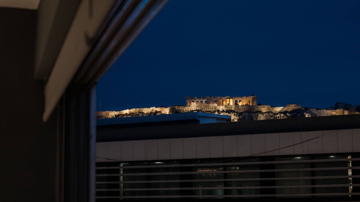 Monastiraki Apartment | Luxurious apartment Acropolis view, Ermou street