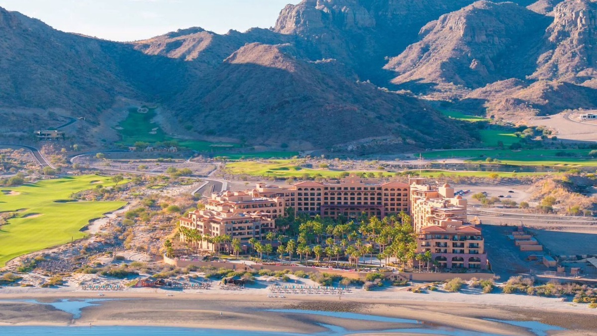 Loreto Apartment | Luxurious Beachfront Retreat with Stunning Sea Views