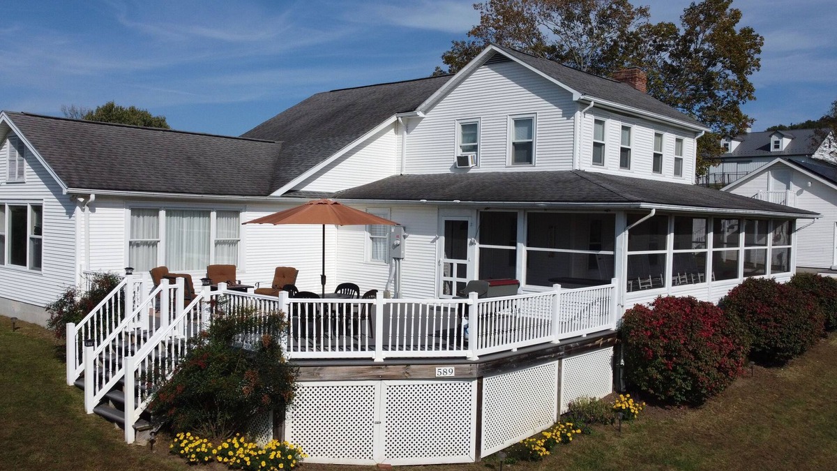 Berkeley Springs House | Luxurious country home. 120 acres. 5 Bedrooms. Basement game room. Fitness Rm.