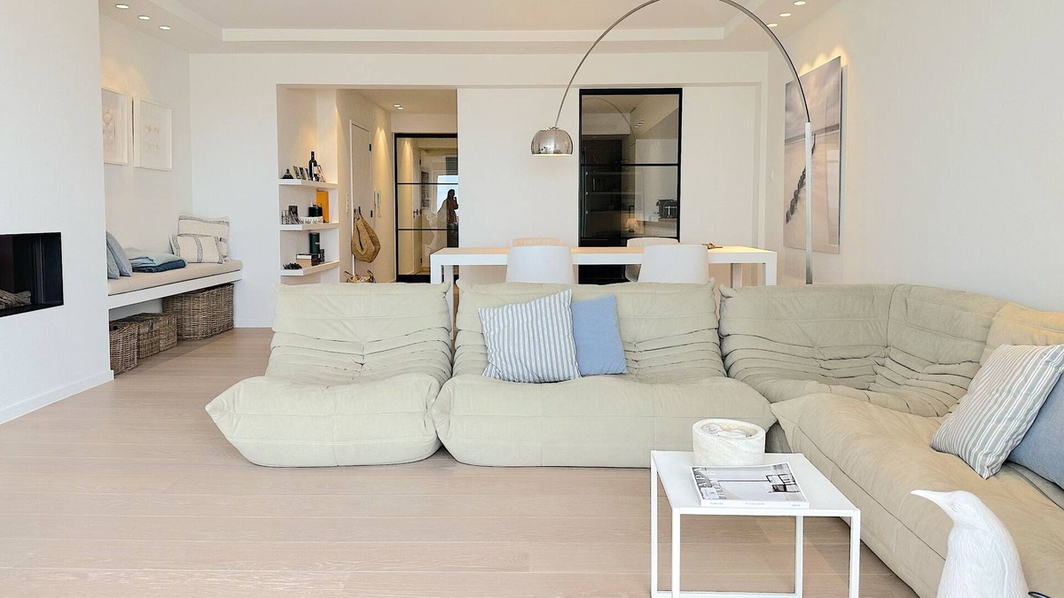 Albertstrand Apartment | Luxurious Design Apartment With Full Frontal sea View