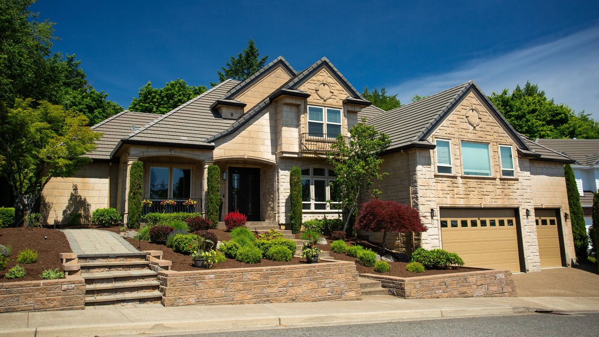 Northwest Portland House | Luxurious Forest Heights Furnished Home For Rent