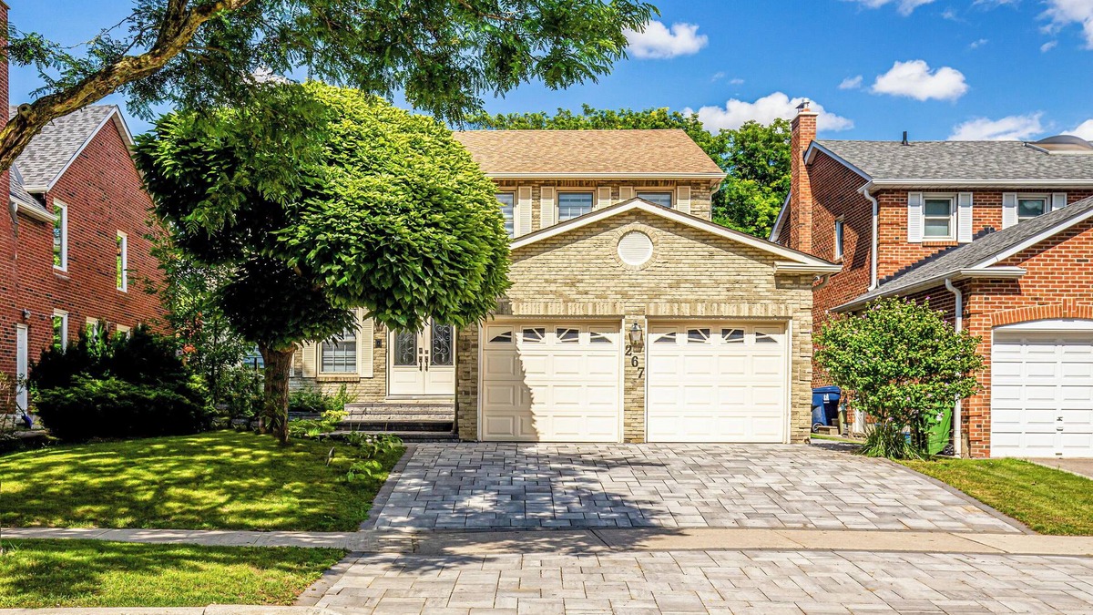 Fisherville House | Luxurious Furnished, 4+1 Bedrooms & 4 baths, Family Home in the Heart of Toronto