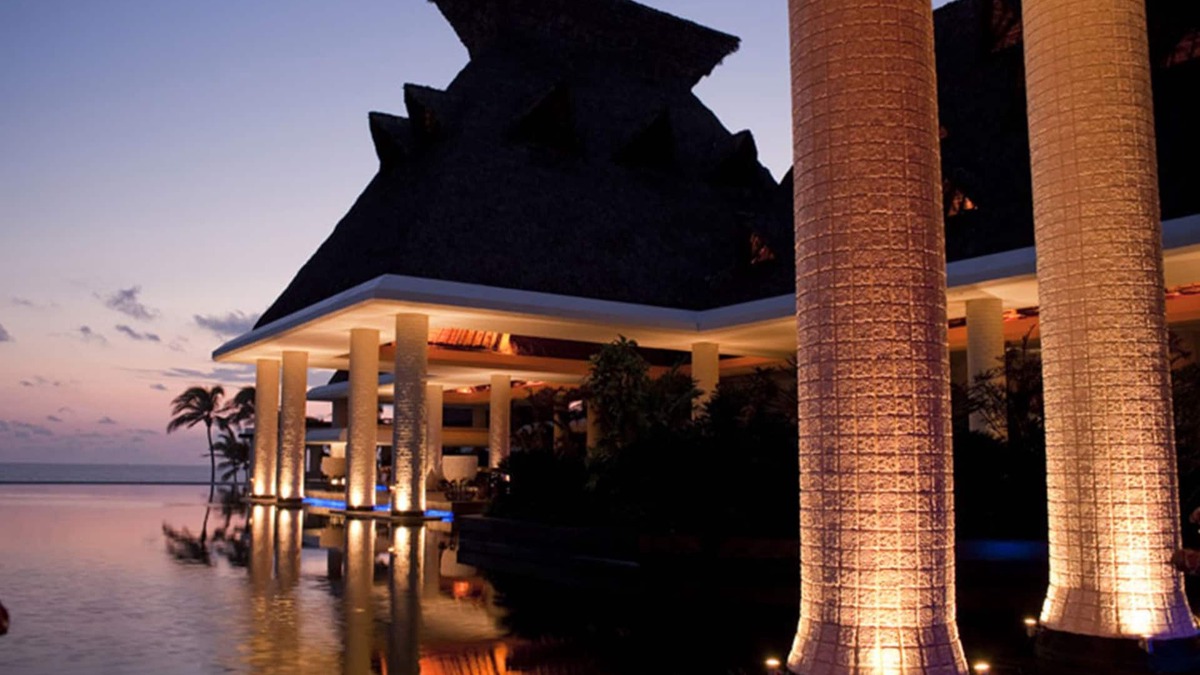 La Garita Hotel | Luxurious Grand Mayan Acapulco Resort