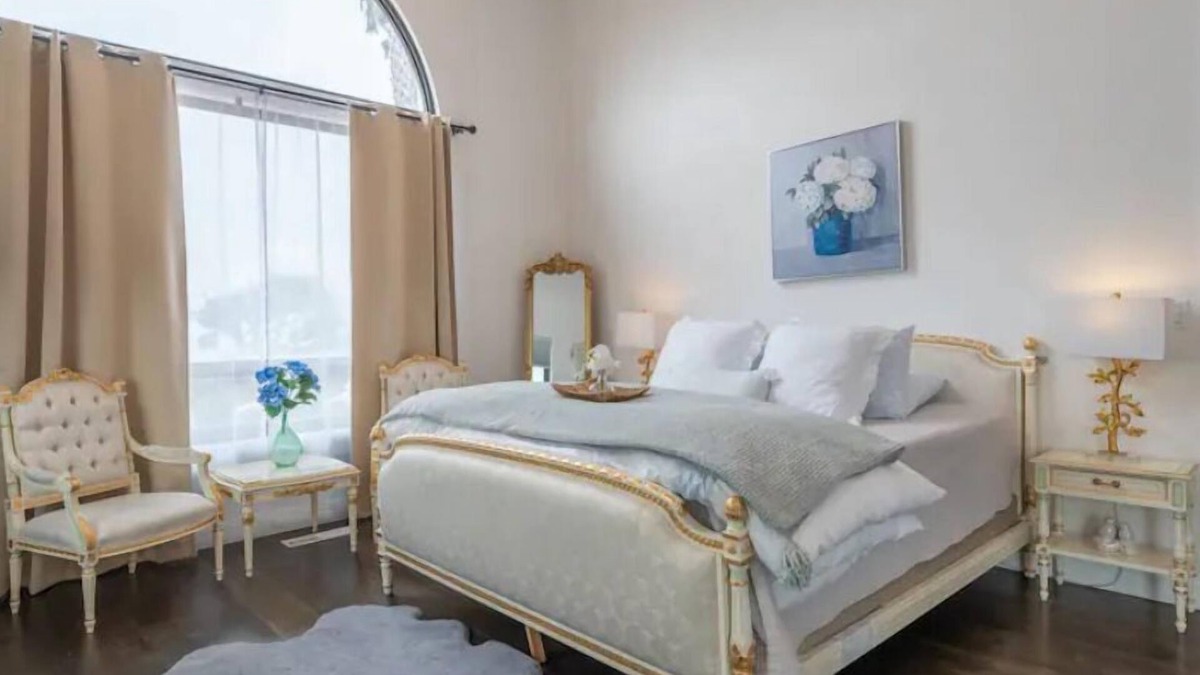 Elkhorn House | Luxurious guest house with Great Views of Monterey Bay