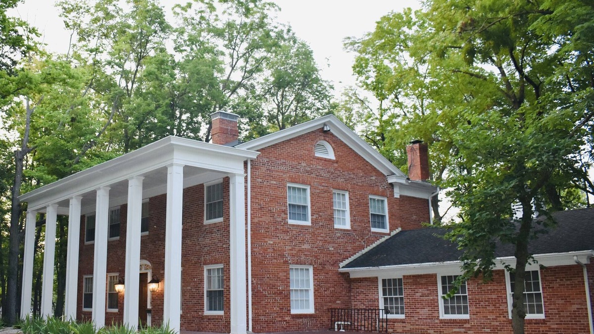 Columbia House | Luxurious Historic Home at the heart of Columbia
