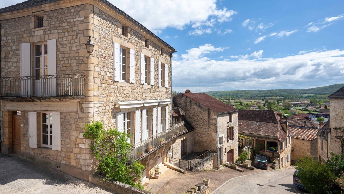 Saint-Cyprien House | Luxurious Holiday Home near Sarlat and Les Eyzies - La Grande Vue