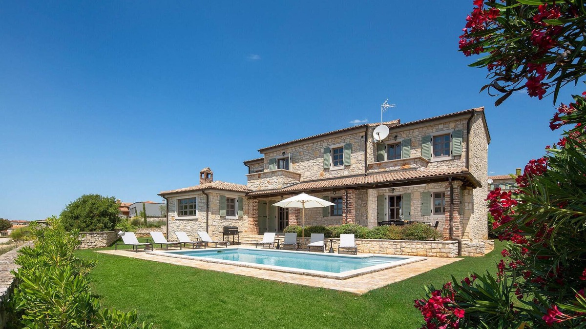 Sveti Lovrec House | Luxurious home in Sveti Lovrec